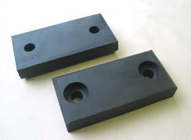 Rubber, upper, gearbox mounting