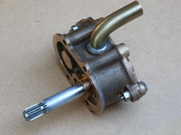 Oil pump for Derby-built (RHD) chassis