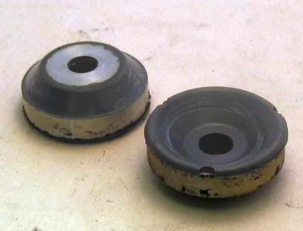 Top rubber, front engine mounting 20/25 GAF52 on & 25/30