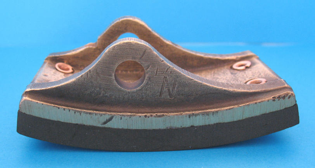 DC051: Toe shoe, relined 8.5mm thick, rear footbrake, EXCHANGE ONLY