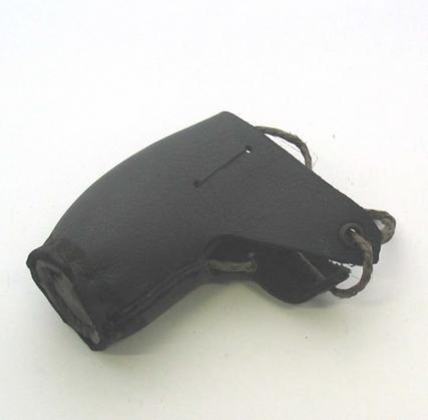 Cover, leather, lower rear link