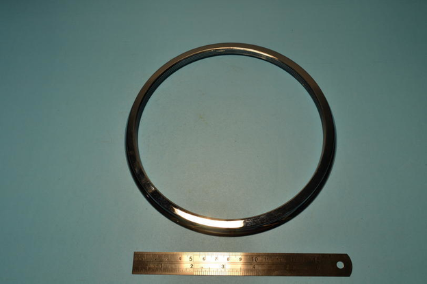 Screwed ring, retaining disc, Lagonda wheel disc