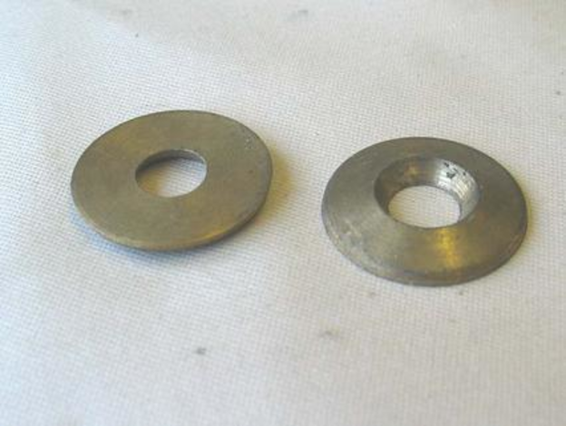 Washer, countersunk, front dumbiron shroud, P2
