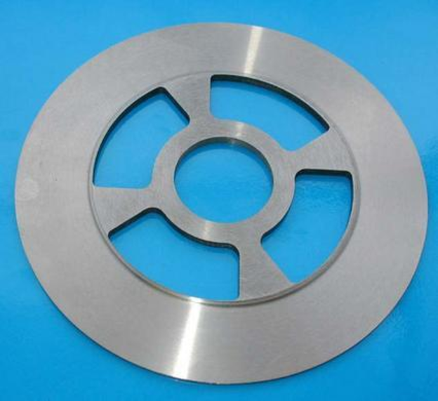 Central disc, with thick centre, low inertia crank damper, Phantom 2