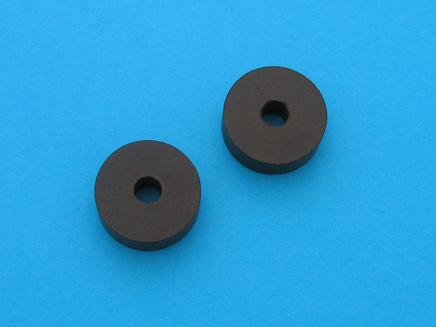 Rubber mounting washer, face of bulkhead