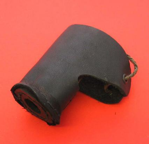 Cover, leather, rear link lower, 20hp & 20/25 O series to T100