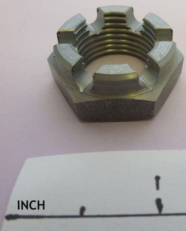 Nut, end of halfshaft, 20hp, 20/25 and 25/30