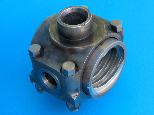 Nut and gimbal housing assembly, steering box